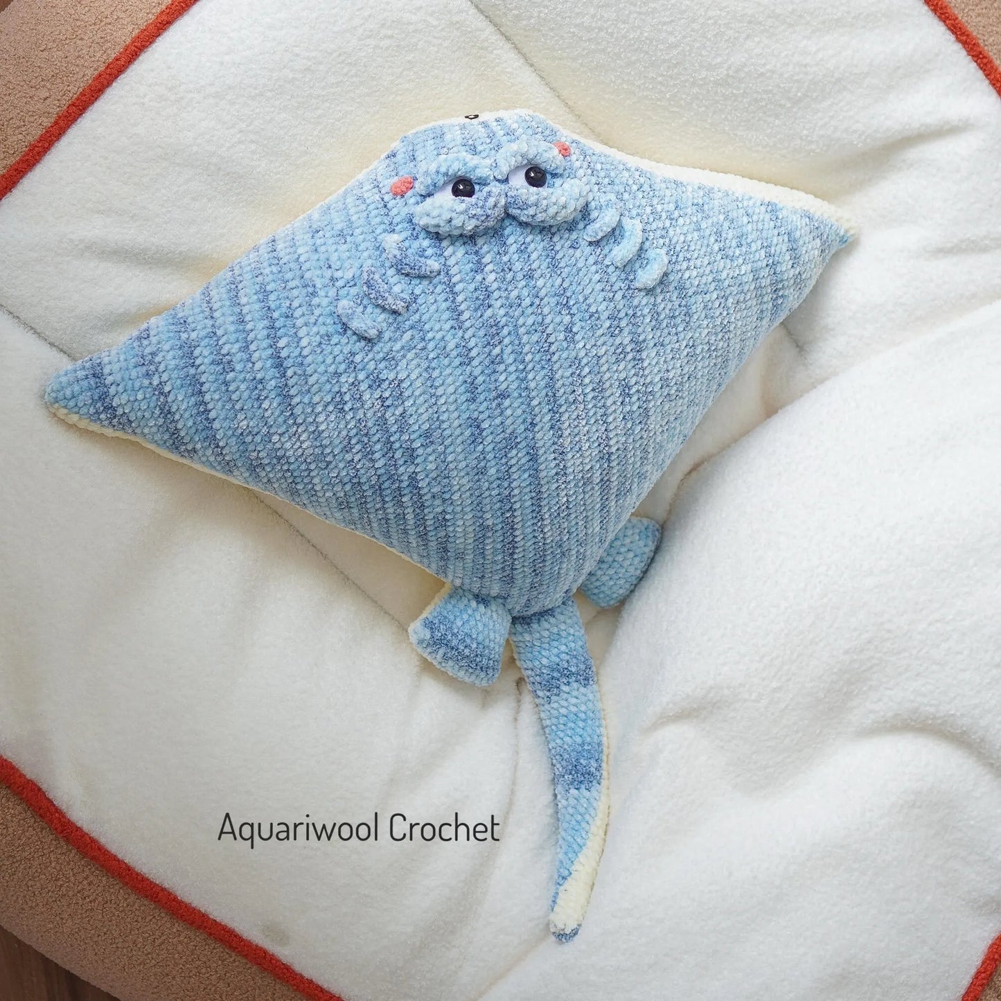 Alice au pays des merveilles (Amigurumi Pattern/Amigurumi Crochet Pattern/Crochet Amigurumi Pattern by Aquariwool)
