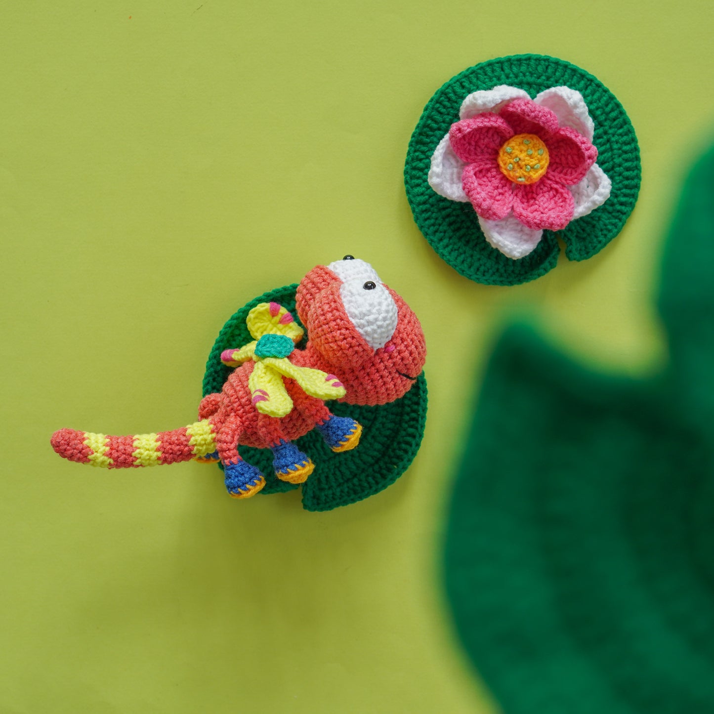 Dragonfly & Frogs Crochet Pattern: Amigurumi Toy (PDF)