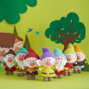 Snow White & the Seven Dwarfs (Amigurumi Pattern/Amigurumi Crochet Pattern/Crochet Doll Pattern by Aquariwool)
