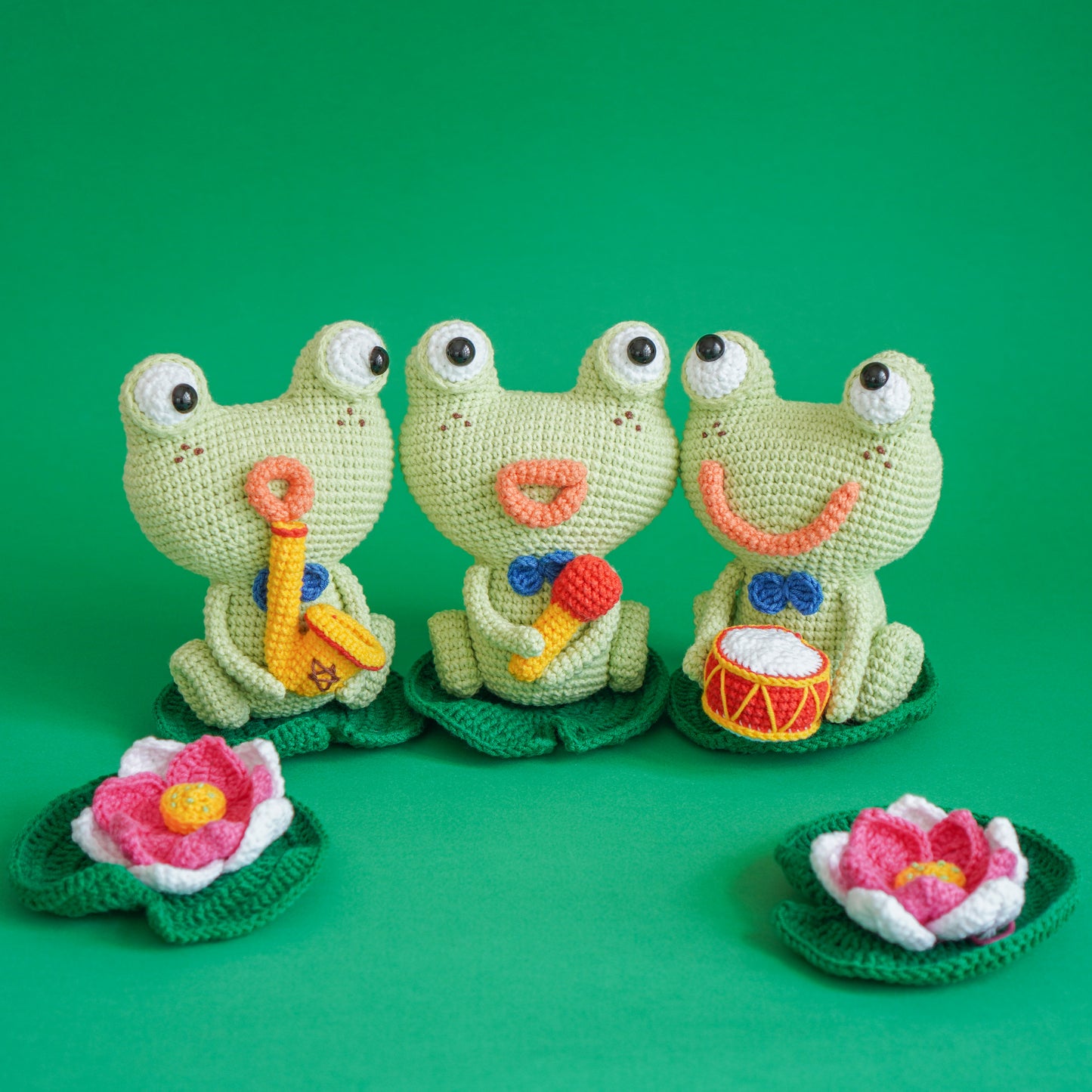 Dragonfly & Frogs Crochet Pattern: Amigurumi Toy (PDF)