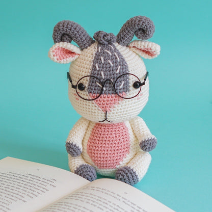 Gigi The Goat Crochet Pattern