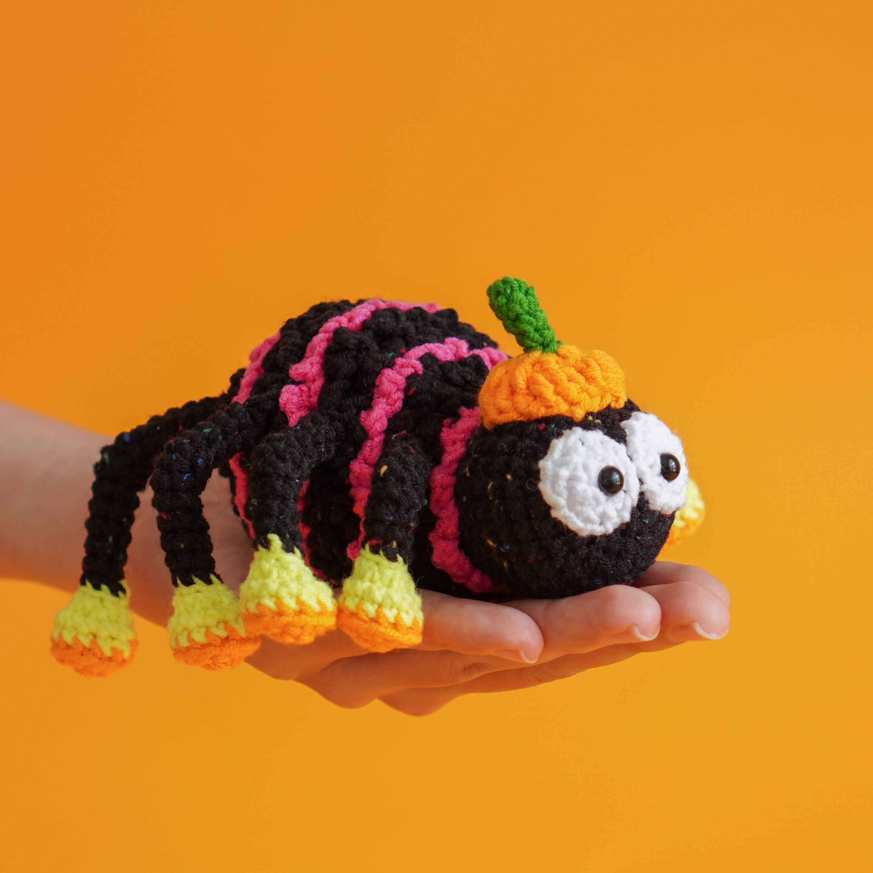 Spider & Manbug Crochet Pattern by Aquariwool Crochet (Crochet Doll Pattern/Amigurumi Pattern for Baby gift)