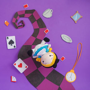 Alice in Wonderland (Amigurumi Pattern/Amigurumi Crochet Pattern/Crochet Amigurumi Pattern by Aquariwool)